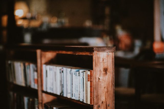 Lee estos libros y se un experto al invertir en la bolsa ¡Increíble!