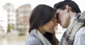 Aprende cómo sobrellevar una relación a distancia en 6 tips