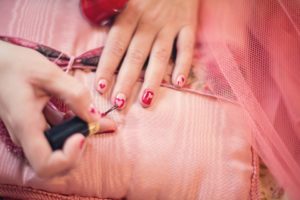 Uñas magnéticas, la última tendencia en pintura de uñas