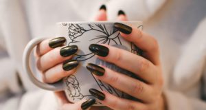 Uñas magnéticas, la última tendencia en pintura de uñas